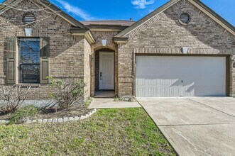 1000 Sussex Way in Round Rock, TX - Foto de edificio - Building Photo