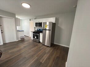 218 Kelsey St in New Britain, CT - Building Photo - Building Photo