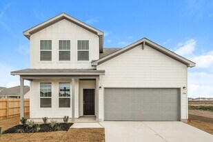 1194 Casa Luminar in Converse, TX - Building Photo