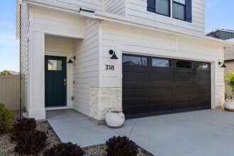 318 S Sunset Point Way in Meridian, ID - Building Photo - Building Photo
