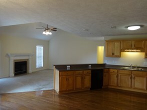 633 Tylertown Rd in Clarksville, TN - Building Photo - Building Photo