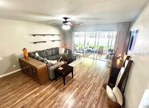 8488 Sandy Beach St in Tampa, FL - Building Photo - Building Photo