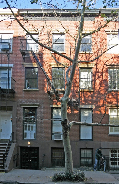 75 Jane St in New York, NY - Building Photo