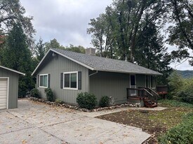 12377 Pawnee Trail in Nevada City, CA - Building Photo