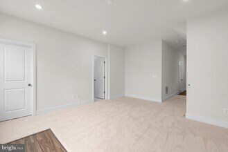 103 Checkerspot Wy in Front Royal, VA - Building Photo - Building Photo