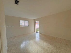 628 W 17th St in Hialeah, FL - Building Photo - Building Photo