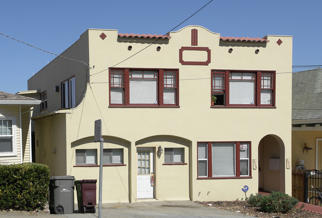 1915-1917 16th Ave in Oakland, CA - Foto de edificio - Building Photo