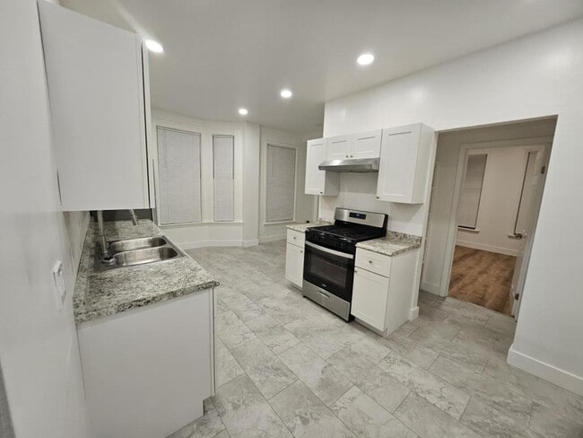 property at 75 5th Ave