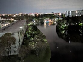 2238 N Cypress Bend Dr in Pompano Beach, FL - Building Photo