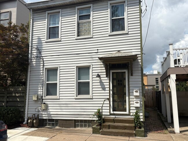 1827 Wharton St, Unit #1 First FLoor