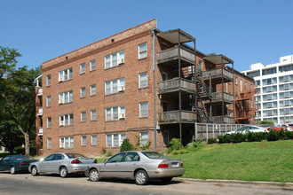 640 S 12th St in Lincoln, NE - Building Photo - Building Photo