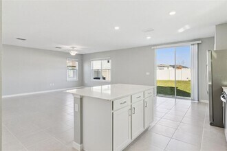 1087 Silverlake Blvd in Lake Alfred, FL - Building Photo - Building Photo