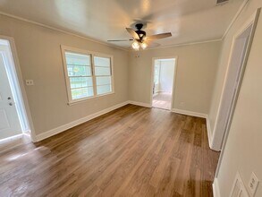 5645 Betty Dr in Savannah, GA - Building Photo - Building Photo