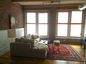 61 Market St in Lowell, MA - Building Photo - Building Photo