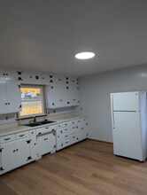 500 Skyview Ave in Lafayette, MN - Foto de edificio - Building Photo