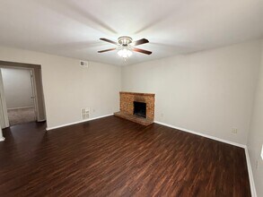 3302 Salisbury Ave in Lubbock, TX - Building Photo - Building Photo