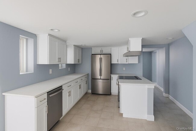 property at 26 Thomas Pl