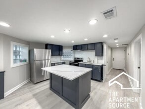 1536 N Hamlin Ave in Chicago, IL - Building Photo - Building Photo