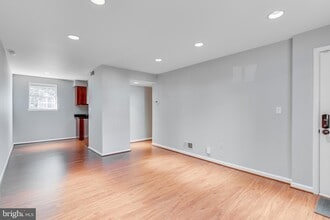 2844 S Wakefield St in Arlington, VA - Building Photo - Building Photo