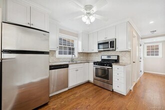 76 Vermont St in Long Beach, NY - Building Photo - Building Photo