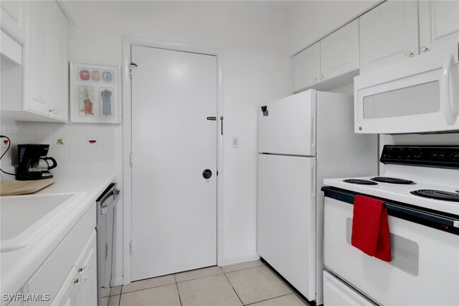 property at 220 Seaview Ct