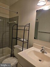 15069 Joshua Tree Rd in North Potomac, MD - Building Photo - Building Photo