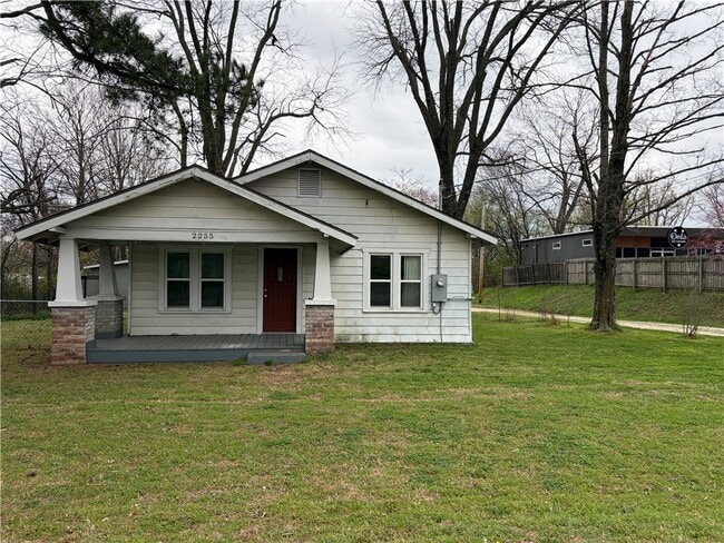 property at 2255 E Huntsville Rd
