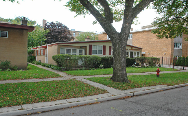 131 Callan Ave in Evanston, IL - Building Photo - Building Photo