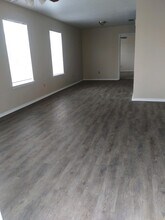 1450 River Rd in San Marcos, TX - Foto de edificio - Building Photo