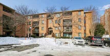 11423 Commonwealth Dr, Unit 11423 Commonwealth Drive in North Bethesda, MD - Building Photo - Building Photo