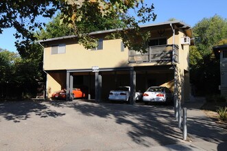Camara Circle in Concord, CA - Building Photo - Building Photo