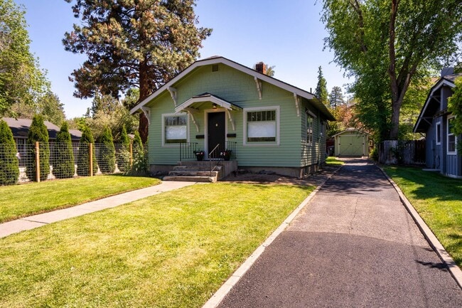 501 NW Newport Ave in Bend, OR - Building Photo - Building Photo