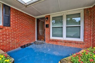 2622 NW 42nd St in Oklahoma City, OK - Building Photo - Building Photo