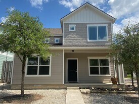 217 Grange St in Liberty Hill, TX - Building Photo