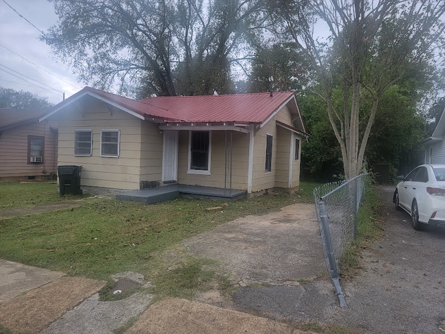 property at 1003 Sheridan Ave