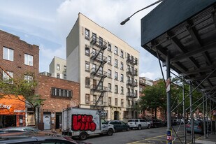 189 Ross St in Brooklyn, NY - Building Photo