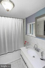 244 N Felton St in Philadelphia, PA - Foto de edificio - Building Photo