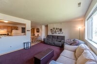 9135 University Ave photo'