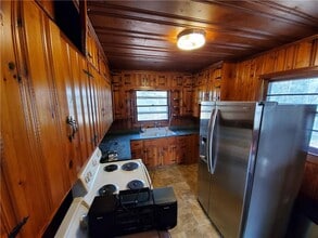 1025 Pickens St in Ball Ground, GA - Building Photo - Building Photo