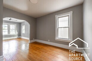 2655 W Homer St, Unit 2R in Chicago, IL - Building Photo