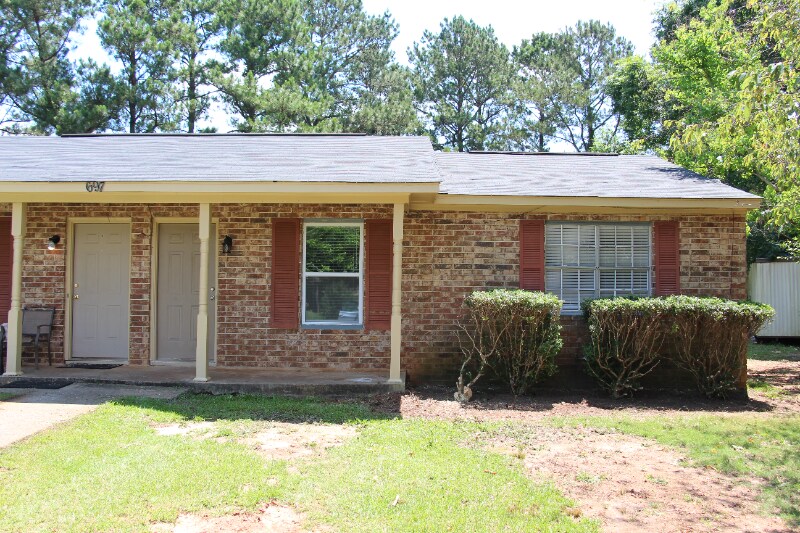 505 Coventry Ct in Perry, GA - Building Photo