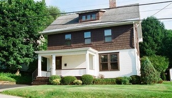 44 Clayton Ave in Cortland, NY - Building Photo