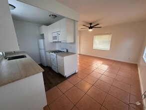 230 NE 5th Terrace in Delray Beach, FL - Building Photo - Building Photo