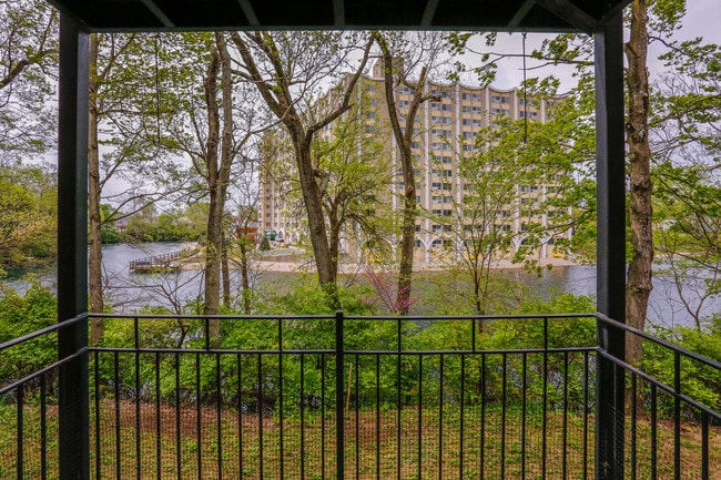 Lakeshore Place