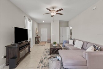 9632 Mulberry Marsh Ln in Sun City Center, FL - Building Photo - Building Photo