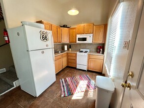 5400 Marble Ave in Albuquerque, NM - Building Photo - Building Photo