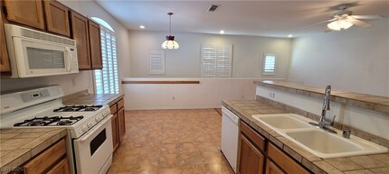 1511 Cardinal Peak Ln in Las Vegas, NV - Building Photo - Building Photo