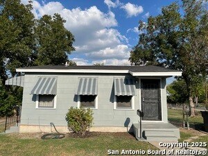 1602 NW 23rd St in San Antonio, TX - Building Photo