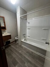 1211 Reynolds Ave in Kansas City, KS - Building Photo - Building Photo