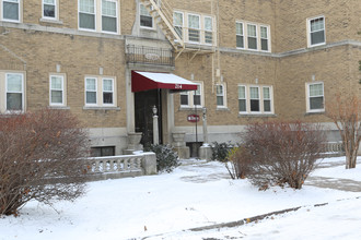 Berkeley Court in Rochester, NY - Foto de edificio - Building Photo